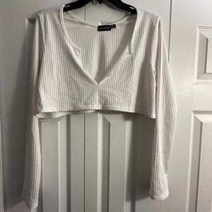 PrettyLittleThing White Crop Top